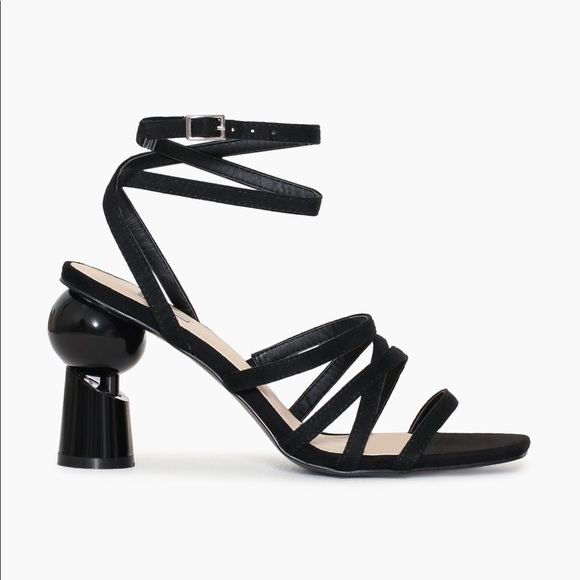 Black straps Heel Sandals with Unique heel euro 39 - Picture 2 of 5